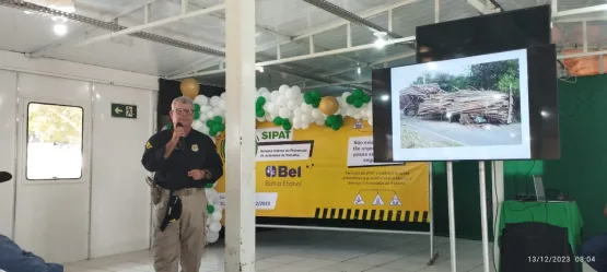 Agente da PRF ministra palestra sobre segurança no trânsito em usina de álcool em Ibirapuã