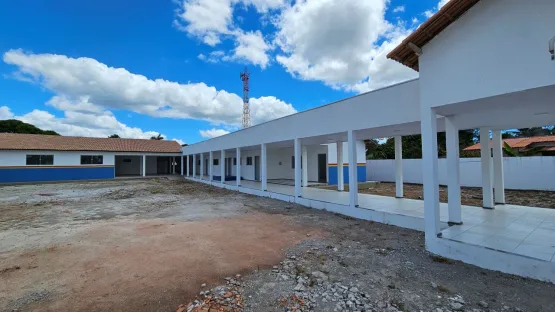 Mucuri: Prestes à inauguração da nova Escola Municipal com Quadra Coberta em Cruzelândia