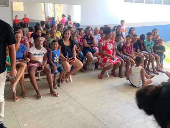 Prefeitura de Medeiros Neto faz confraternização natalina com crianças do Serviço de Convivência e Fortalecimento de Vínculos
