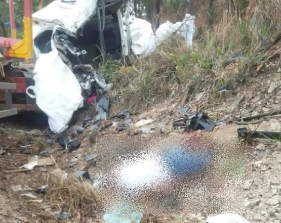 BR 101 - Duas pessoas morrem em grave acidente entre Itabela e Itamaraju