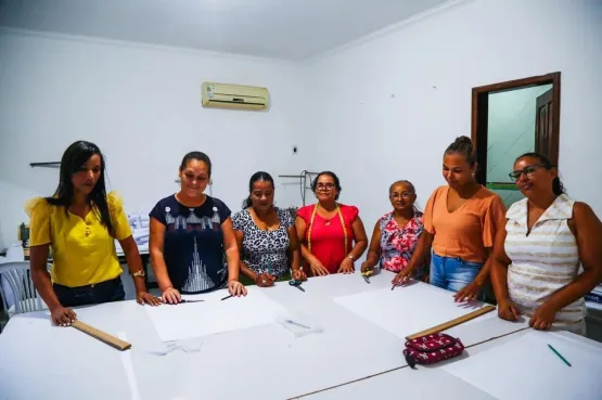 Mini cursos de férias  alimentam a criatividade e impulsionam a economia em Teixeira de Freitas