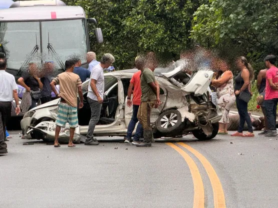 Mãe e filho morrem em acidente na manhã desta segunda-feira (22), na BA 270 no interior da Bahia