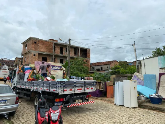 Chuvas intensas: Prefeitura de Medeiros Neto e Defesa Civil mobilizam moradores de áreas de risco