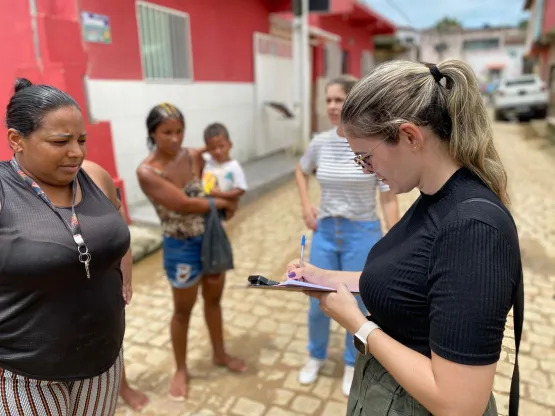 Chuvas: Assistência Social e Saúde de Medeiros Neto acompanham de perto famílias que deixaram áreas de risco