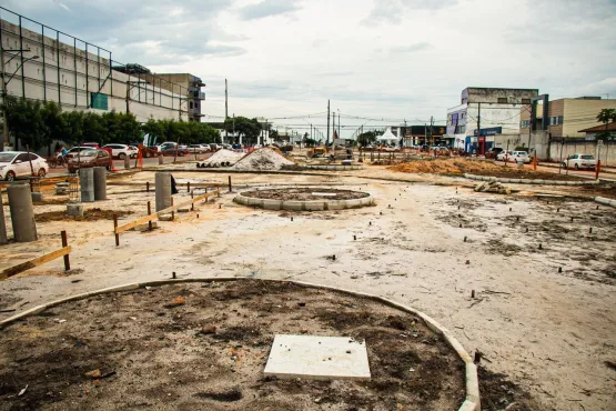 Construção da Praça Joana Angélica traz novo espaço de lazer e cultura para Teixeira de Freitas