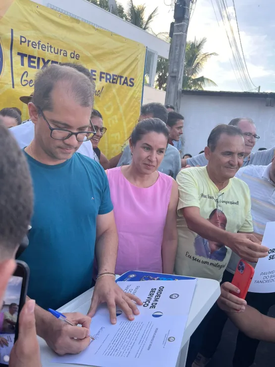 Prefeito Marcelo Belitardo assina ordem de serviço para  pavimentação e drenagem em 19 ruas no Bairro Tancredo Neves