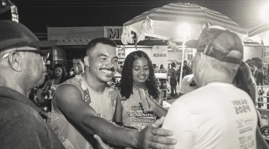 Carnaval antecipado de Juerana atrai multidão em sua primeira noite de folia