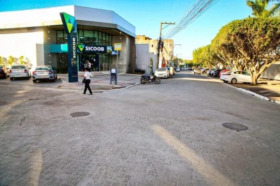 Ruas no entorno do Shopping Teixeira Mall ficam interditadas para serviços de manutenção