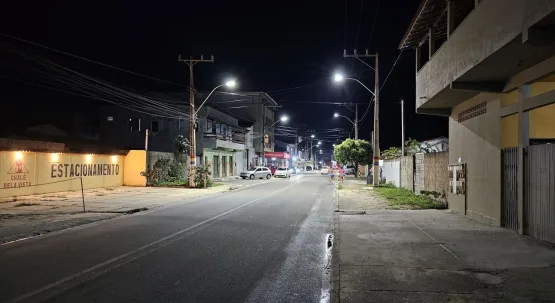 Prefeitura de Mucuri implementa modernização e segurança ao implantar iluminação de LED na Avenida Central nos bairros Pôr do Sol, Baía do Sol, Jardim Atlântico e Jardim das Tartarugas
