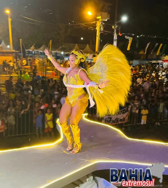 Carnaval em Nova Viçosa resgata tradições e encanta a cidade