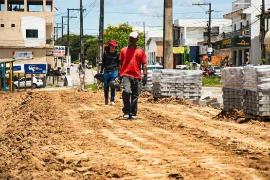 Prefeitura de Teixeira de Freitas Inicia obras de Praça no Parque Municipal da Biquinha