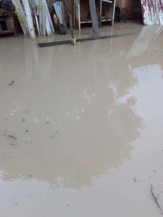 Chuvas Fortes Causam Transtornos aos Moradores do Estância Biquini em Teixeira de Freitas
