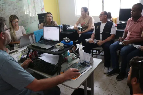 Prefeitura de Teixeira de Freitas promoveu reunião com representantes do NRS do Extremo Sul sobre combate às arboviroses