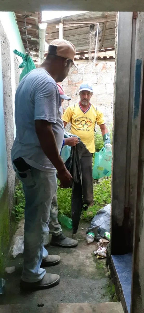 Prefeitura de Medeiros Neto intensifica combate à dengue com ações casa a casa