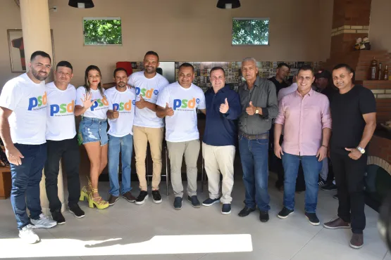 Tonzinho lança pré-candidatura à reeleição em Lajedão com apoio político de peso
