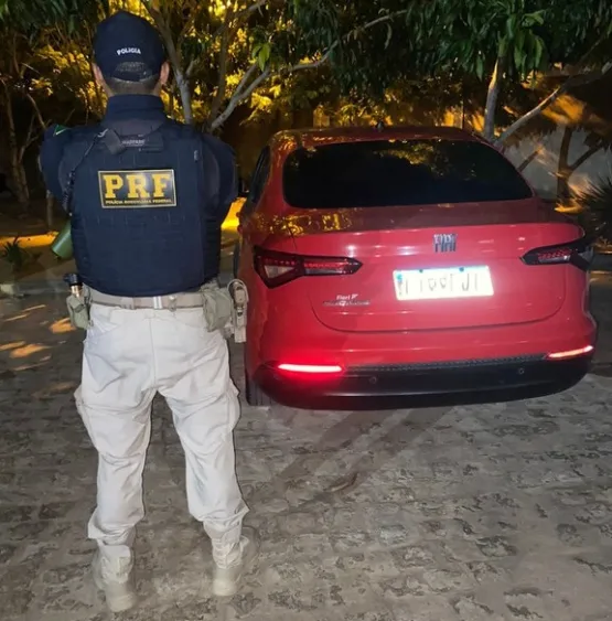 Homem compra veículo em uma rede social e acaba detido pela PRF em Ribeira do Pombal