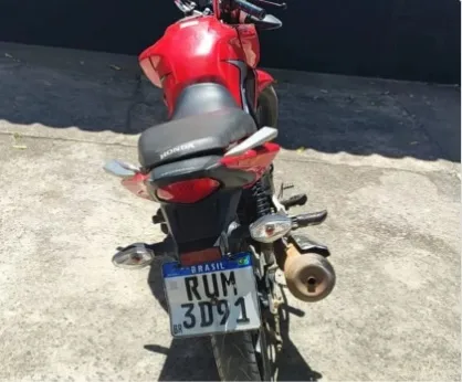 87ª CIPM apreende moto com restrição em Teixeira de Freitas