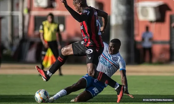 Vitória faz 3 a 2 de virada sobre Bahia em 1º jogo da final do Baianão