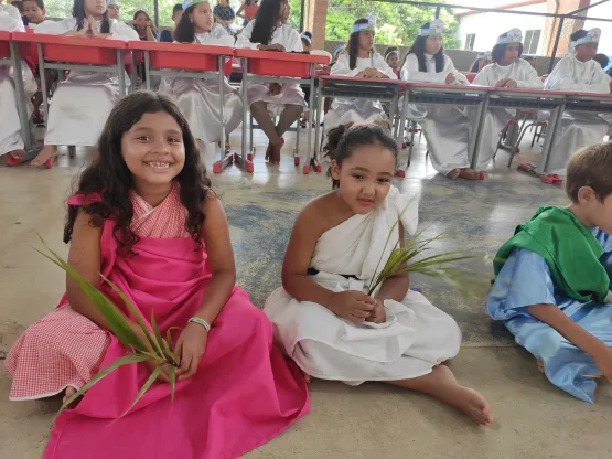Medeiros Neto: Escola Christinna realiza celebração da Páscoa junto aos estudantes e comunidade