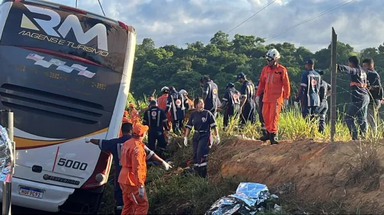 Polícia Civil está investigando as circunstâncias e responsabilidade do acidente com ônibus de turismo que deixou 09 mortos no extremo sul da Bahia