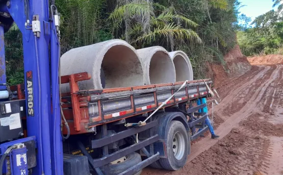 Prefeitura de Mucuri investe em melhorias nas estradas vicinais da região do Assentamento Paulo Freire