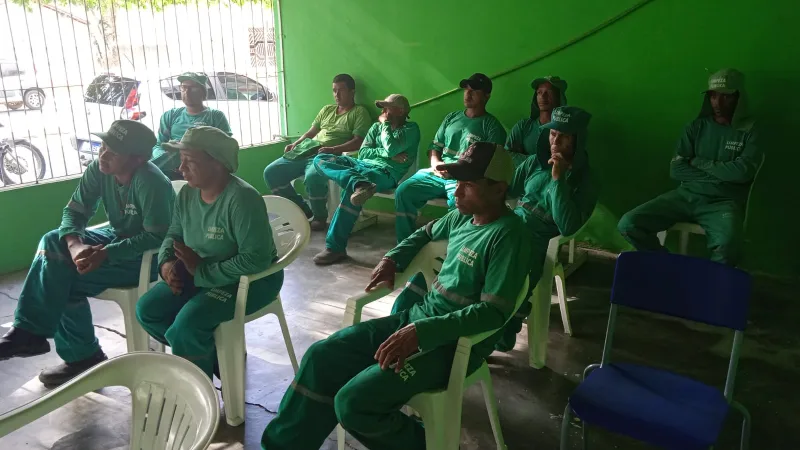 Secretaria de Saúde de Lajedão promove evento em homenagem aos servidores da limpeza urbana