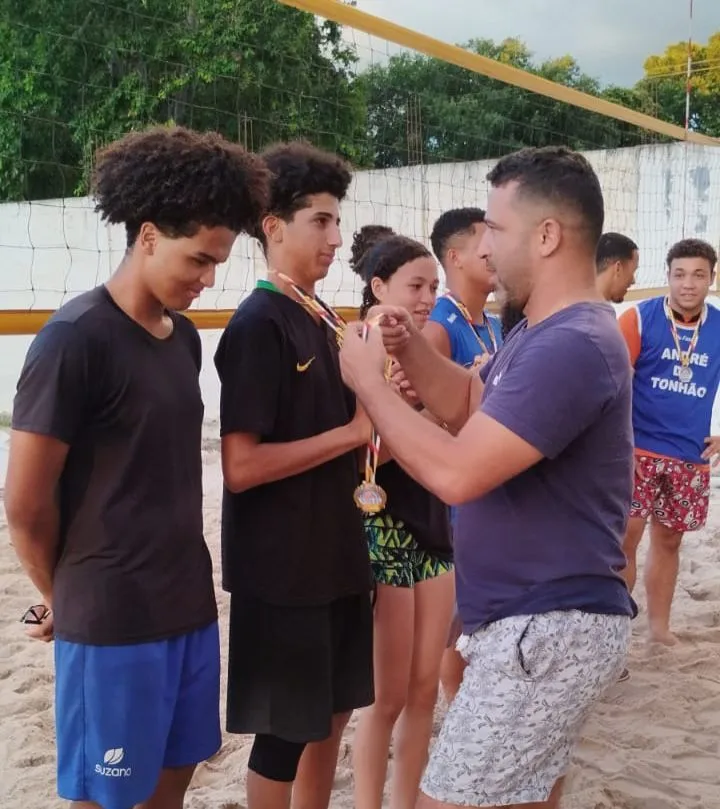 1º Torneio de Vôlei é realizado com sucesso em Medeiros Neto