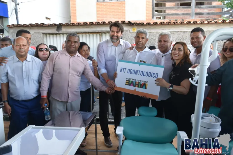 “A nossa missão é resolver os problemas do nosso povo”, destaca governador durante entrega de obras de mobilidade, esporte e equipamentos de saúde em Alcobaça