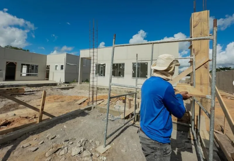 Prado - Construção da creche do Povoado de São Francisco entra na fase final