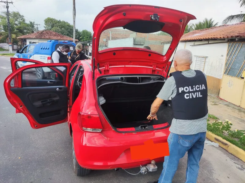 Homem é preso pela PC por porte ilegal de arma de fogo, em Mucuri