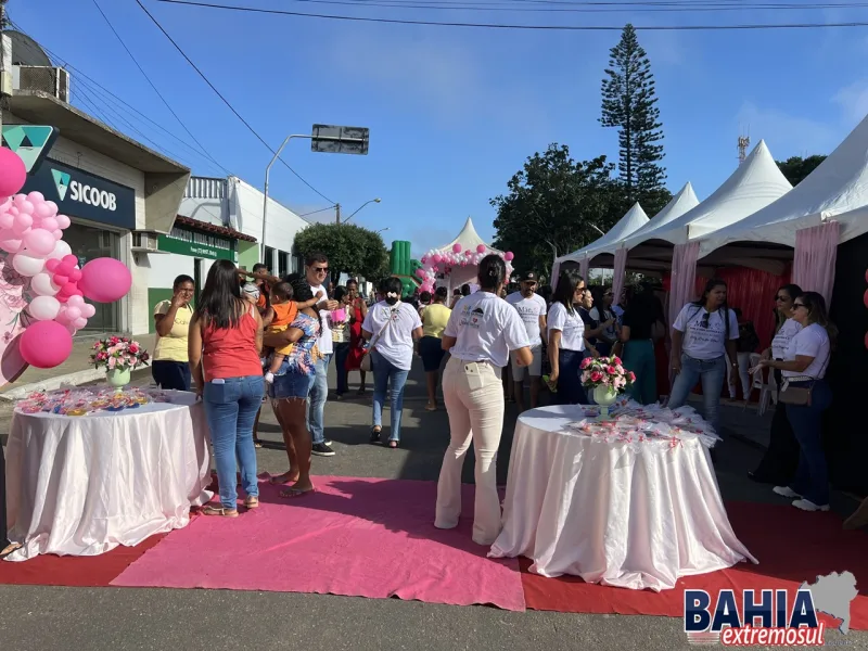 Prefeitura de Lajedão comemora Dia das Mães com diversos atendimentos