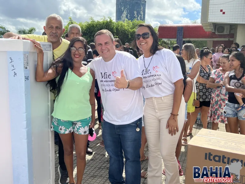 Prefeitura de Lajedão comemora Dia das Mães com diversos atendimentos