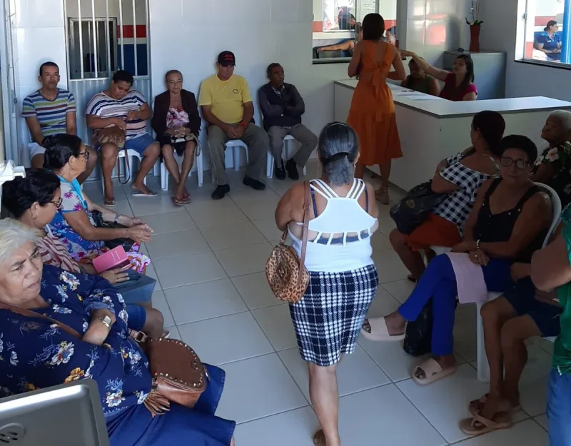 Prefeitura de Medeiros Neto entrega próteses dentárias à população, na Campanha Medeiros Sorridente