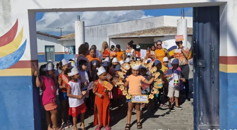 scolas de Mucuri engajam-se na campanha Maio Laranja de combate ao Abuso e à Exploração Sexual de Crianças e Adolescentes