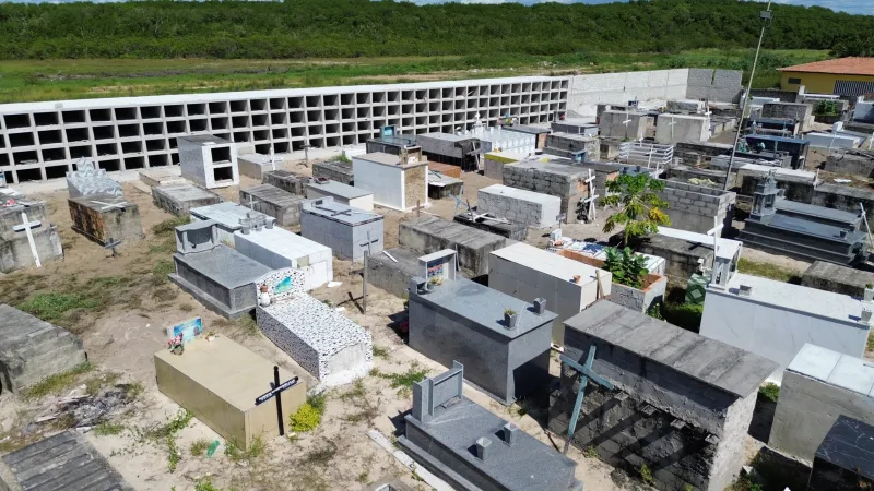 Alcobaça constrói urnas funerárias no cemitério municipal da cidade