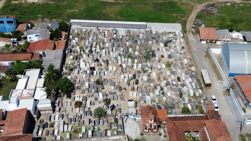 Alcobaça constrói urnas funerárias no cemitério municipal da cidade