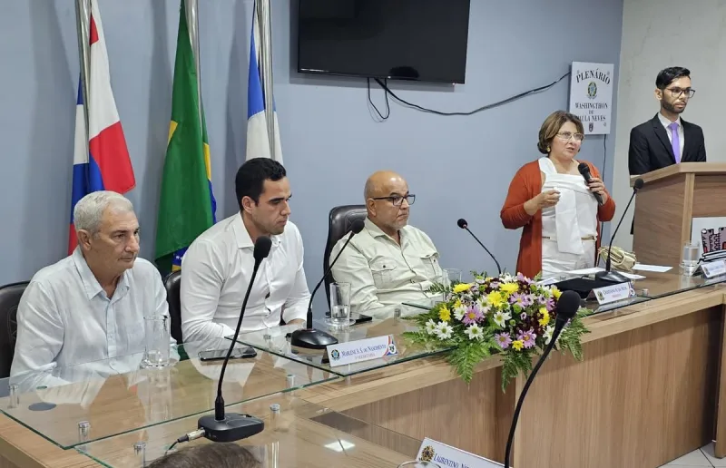 Gestão Municipal acompanha entrega do título de Cidadão Honorário ao juiz William Bolssanelli