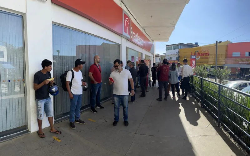 Sindicato protesta contra reestruturação no Bradesco em Itamaraju