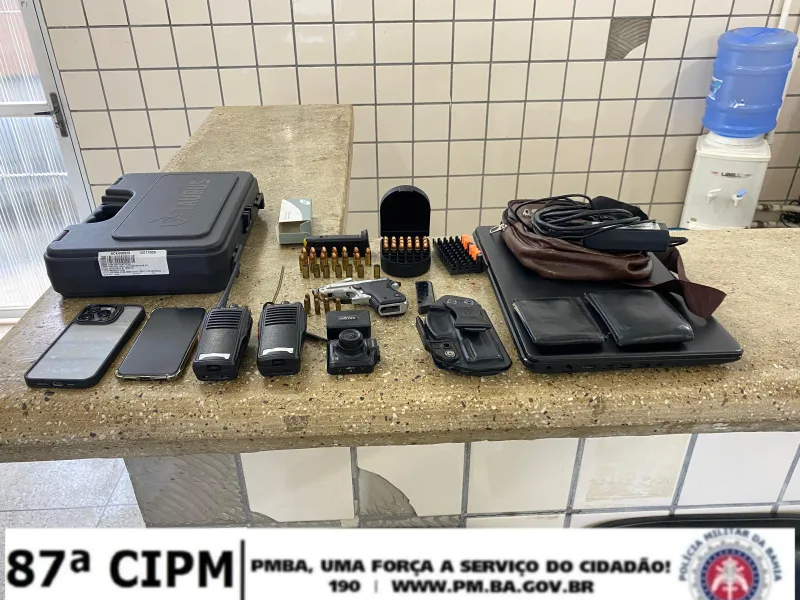 Homem é preso em Teixeira de Freitas com arma, munições e materiais suspeitos