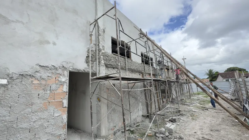 As obras de construção do Mercado Municipal do Peixe de Alcobaça estão na fase final