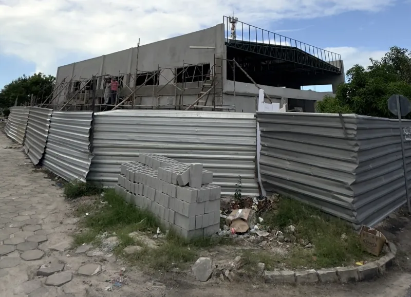 As obras de construção do Mercado Municipal do Peixe de Alcobaça estão na fase final