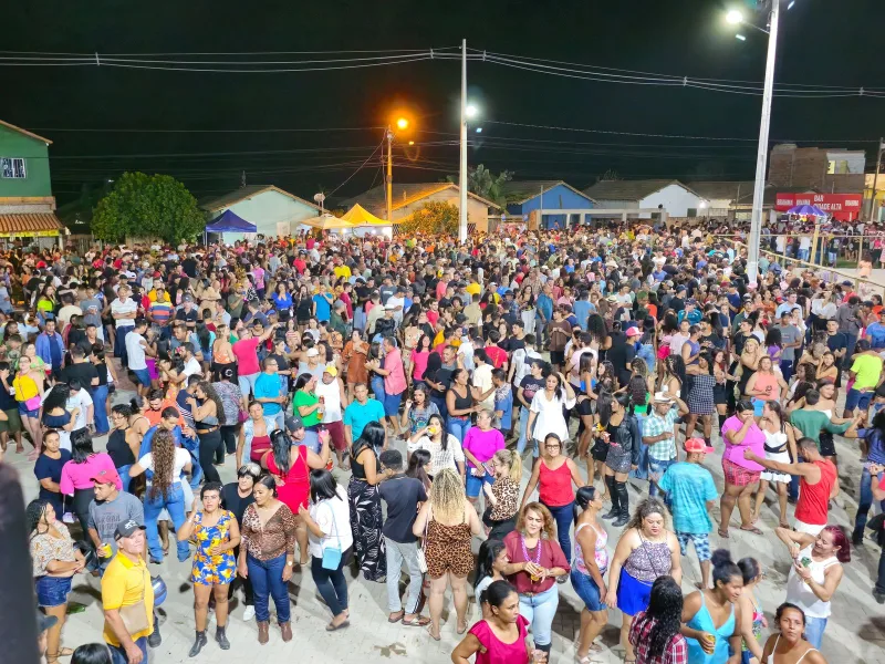 Prefeitura de Medeiros Neto inaugura novo Espaço de Cultura e Lazer e realiza homenagens