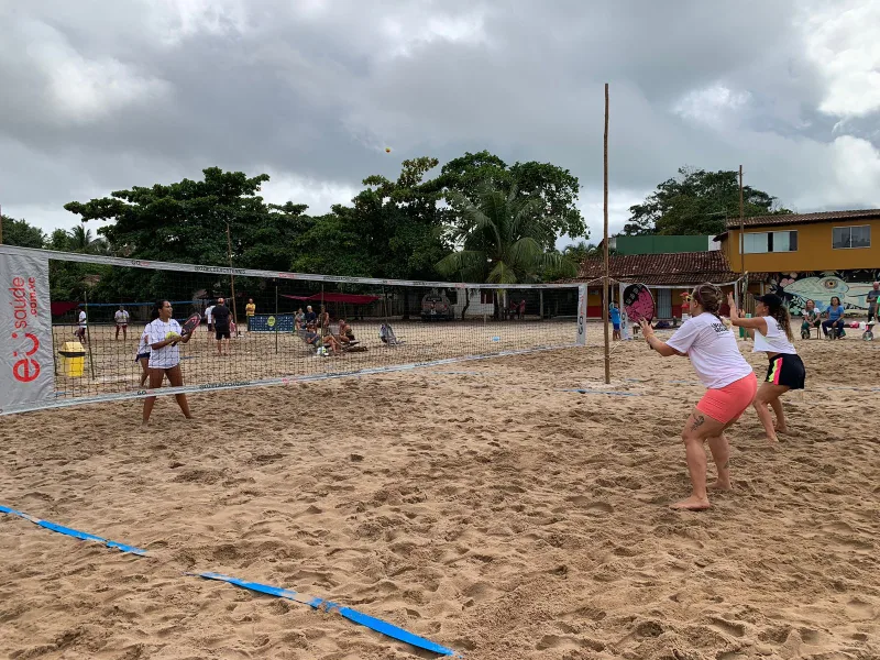 Atletas se destacam nas areias de Caraíva no 1º Open de Beach Tennis