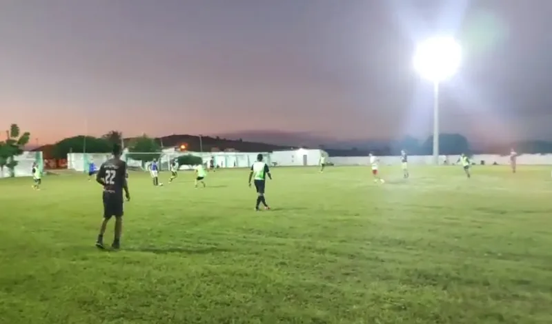 Lajedão - Estádio Orlandão ganha iluminação própria