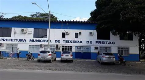 URGENTE: Justiça determina bloqueio de ações da prefeitura de Teixeira de Freitas por suspeita de desvio de dinheiro