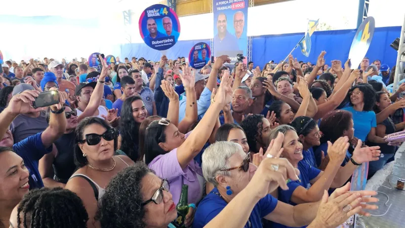 Convenção do União Brasil atraí multidão e lança Robertinho e Vanderlei Rezende à reeleição em Mucuri