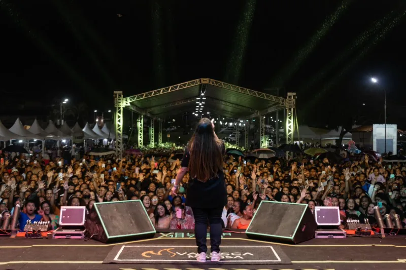 Adora Prado: Primeira edição do evento gospel atraiu milhares de pessoas na Praça de Eventos