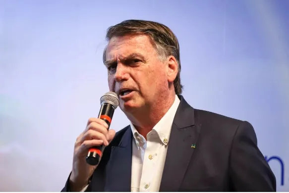 Bolsonaro inicia ataque radical aos candidatos que se aliarem a partidos de esquerda