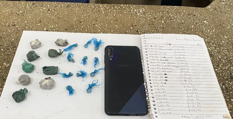 PM prende homem com crack e maconha em Teixeira de Freitas