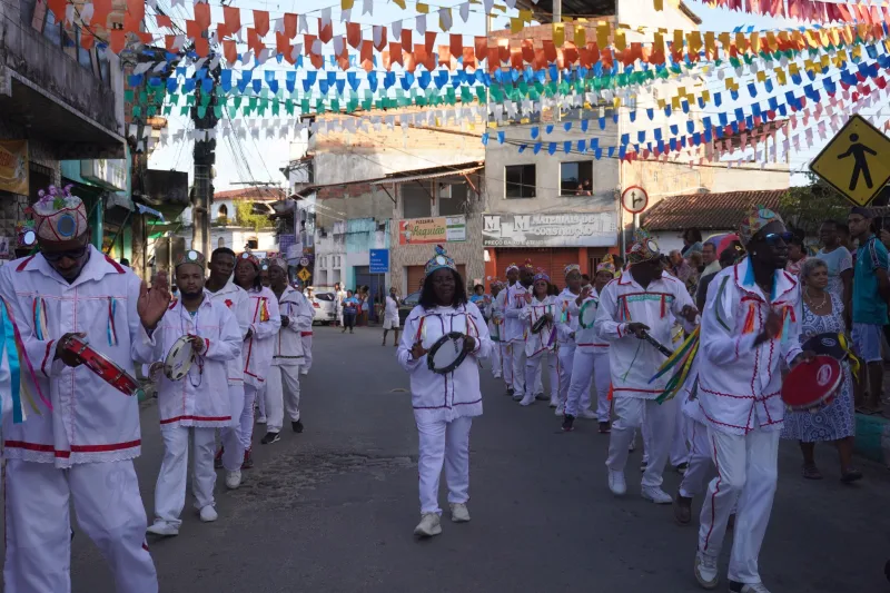 Grupos de Cheganças de Prado participam de evento cultural em Saubara